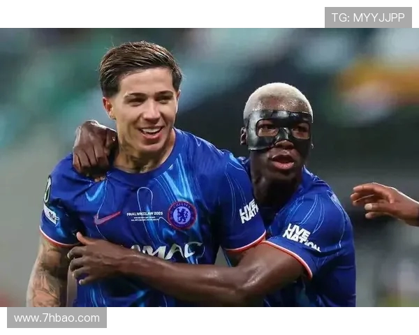 切尔西重塑辉煌蓝色王朝再起英超新赛季豪强争霸序幕 切尔西重塑辉煌蓝色王朝再起英超新赛季豪强争霸序幕