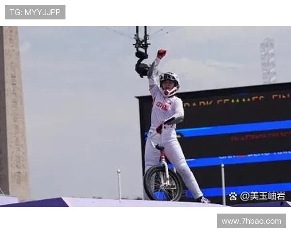 成都攀岩队在世界滑板锦标赛中以57分稳居积分榜首位